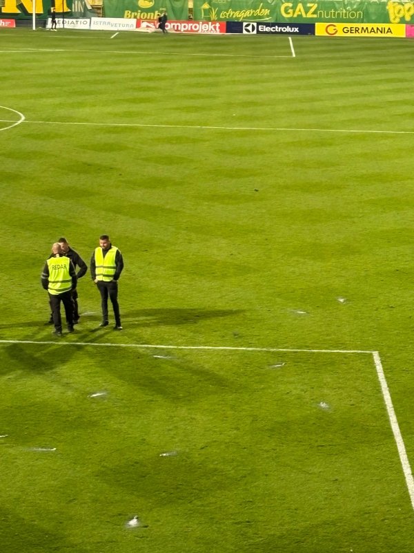 Travnjak Drosine nakon divljanja Boysa