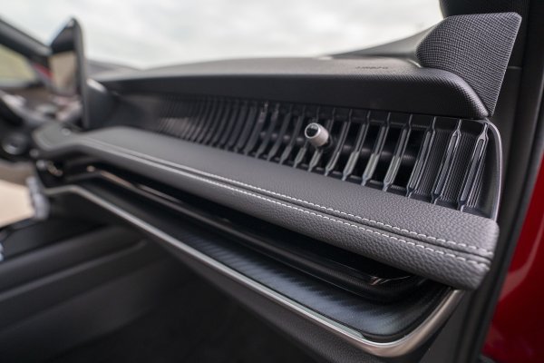 Kako zagrijati auto, a da se ne pretjeruje?