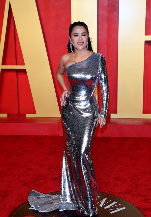 Salma Hayek je Djevica, rođena je 2. rujna 1966.