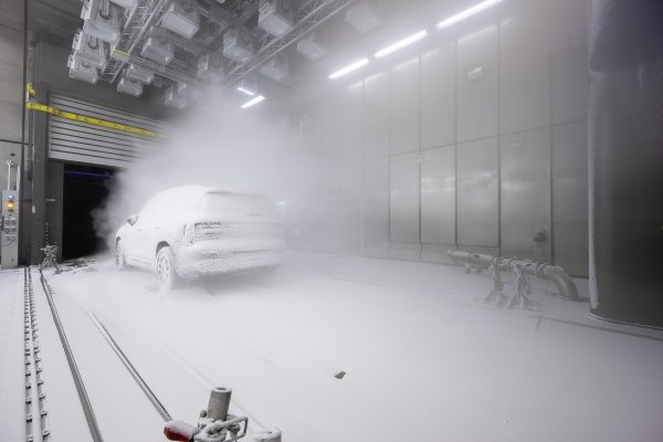 Mercedes-Benz testira novi GLB