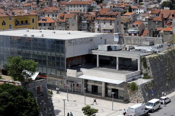 Nekadašnja robna kuća Maja u Splitu