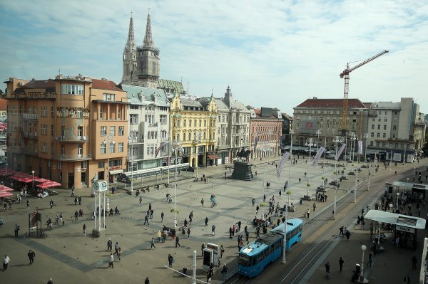 Trg Bana Josipa Jelačića