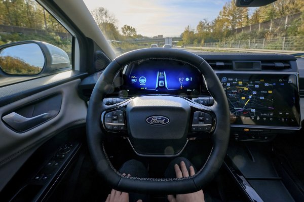 Ford BlueCruise: Tehnologija vožnje bez upotrebe ruku na autocesti