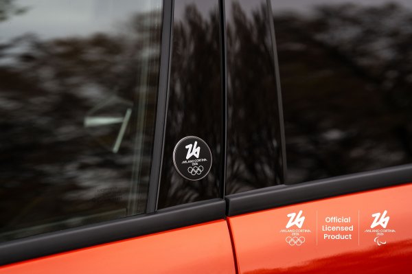 Abarth 600e Competizione Edizione Milano Cortina 2026