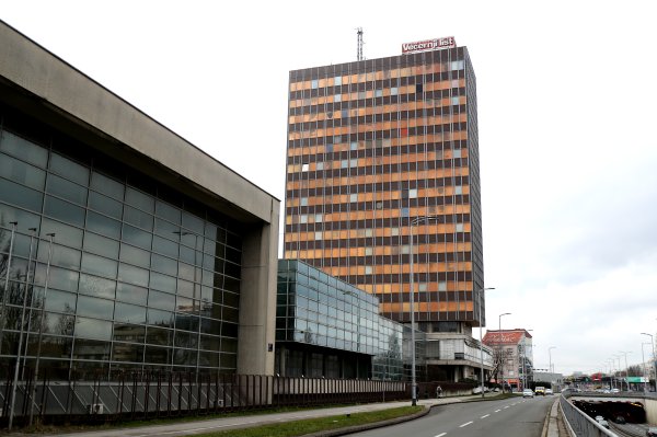 Vjesnikov neboder prije velikog požara