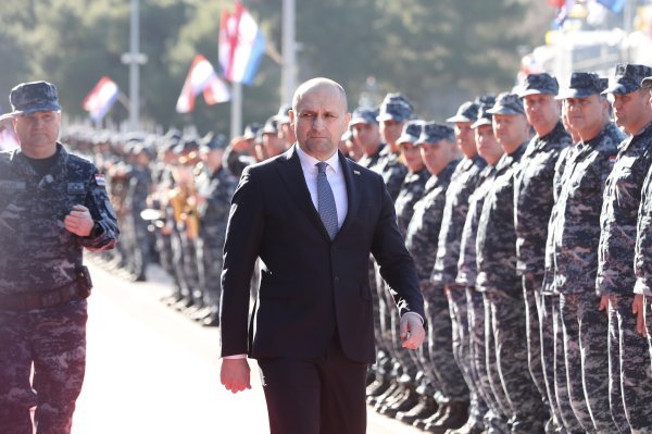 Anušić otkrio veliku novost: Hrvatska od 1. siječnja preuzima nadzor zračnog prostora