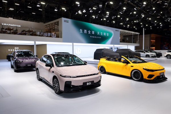 Leapmotor C10, B01 i Lafa 5 (s lijeva na desno)