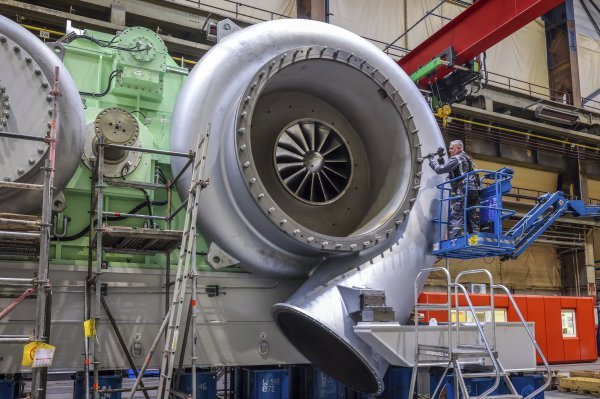 Potez koji je iznenadio sve: Njemački automobilski div zbog krize prodaje svoju perjanicu