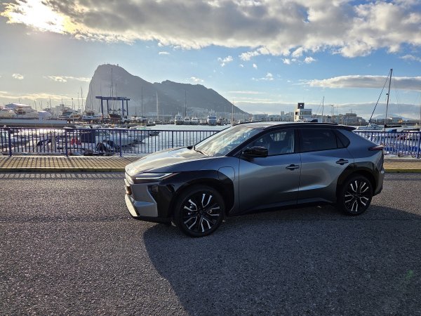 Toyota bZ4X - dinamička premijera