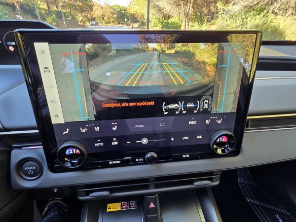 Toyota bZ4X - dinamička premijera