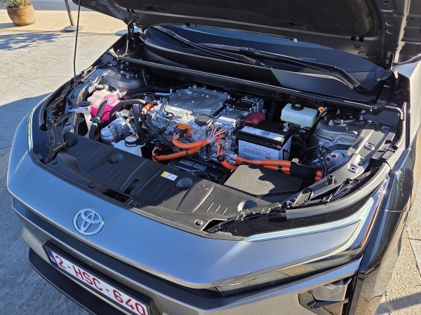 Toyota bZ4X - dinamička premijera