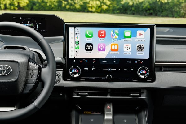 Toyota bZ4X AWD Precious Metal