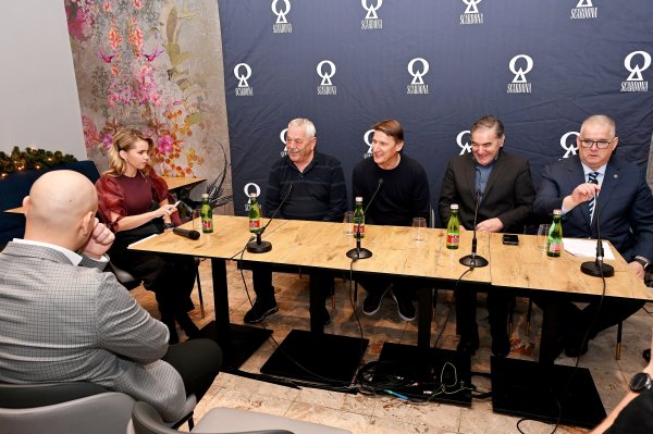 Maja Ciglenečki, Tomislav Bralić i klapa Intrade, Zvonimir Sunara Suki