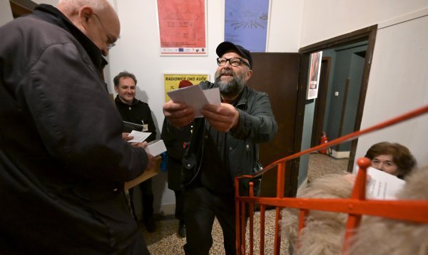 Gosti stižu na premijeru predstave 'Celebration'