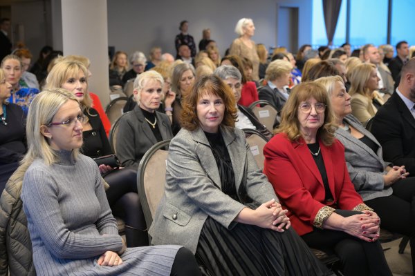 Panel povodom Međunarodnog dana borbe protiv nasilja nad ženama