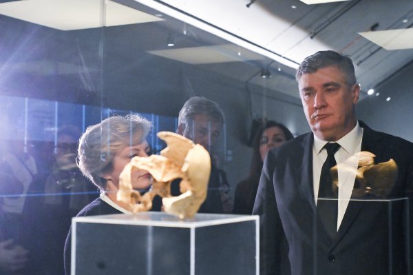 Zoran Milanović u obilasku Prirodoslovnog muzeja