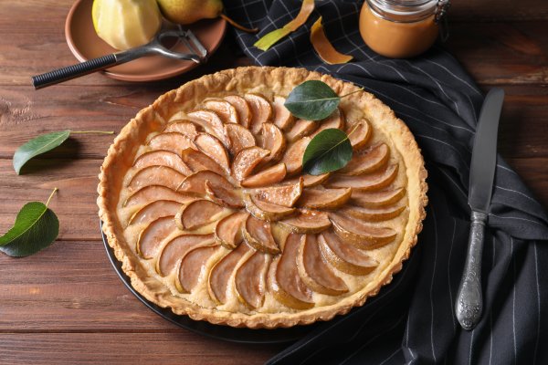 Tarta Bourdaloue nastala je u pariškim slastičarnicama sredinom 19. stoljeća