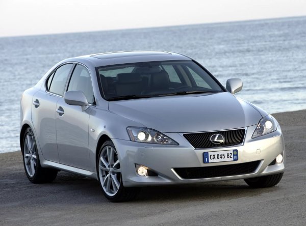Lexus IS 250 (2005.)