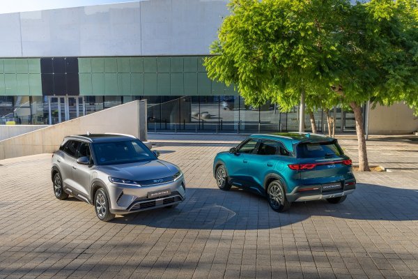 BYD predstavlja ATTO 2 DM-i i ATTO 2 Comfort: Kompaktni SUV kao Super hibrid ili potpuno električan