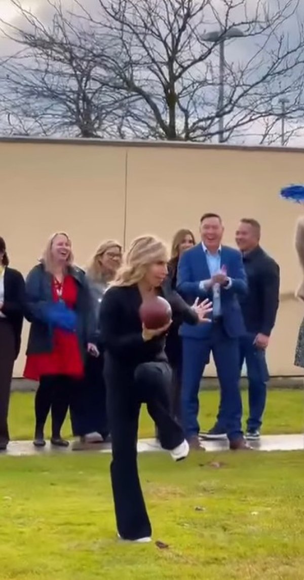 Nicole McGraw pokazala što zna i na terenu