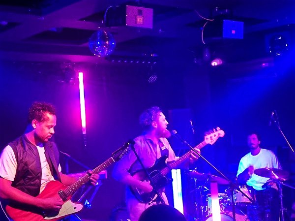 Yellow Days u Boogaloou