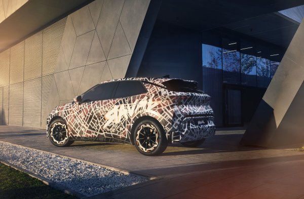 CUPRA Raval u maskirnim bojama