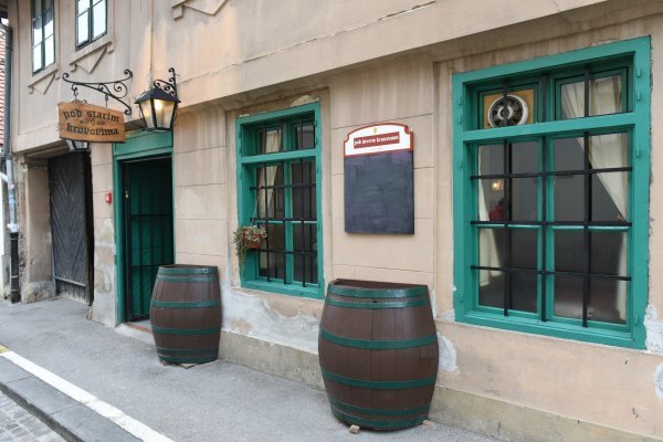 'Pod starim krovovima' kultna je zagrebačka gostionica