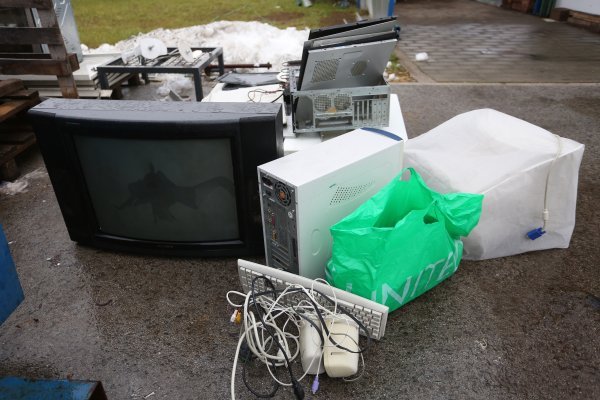 U Hrvatskoj ne postoji tvrtka koja bi prikupila i oporabila dio elektroničke opreme