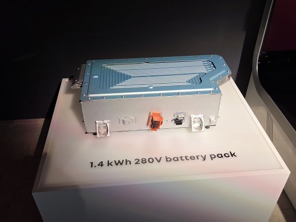 Renault Clio full hybrid E-tech - baterija