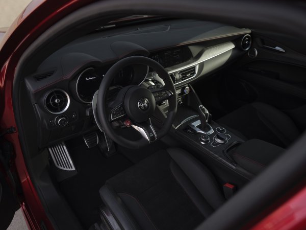 Alfa Romeo Giulia Quadrifoglio Collezione