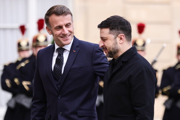 Volodimir Zelenski i Emmanuel Macron