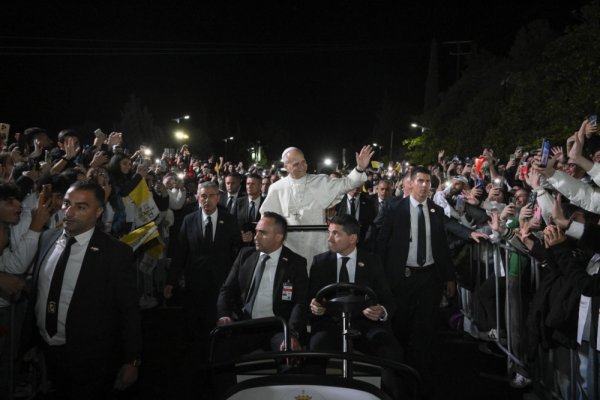 Papa Lav XIV. je srdačno dočekan u Libanonu