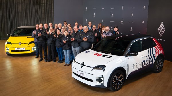 U proizvodnom pogonu u Douaiju proizveden 100.000-ti Renault 5 E-Tech