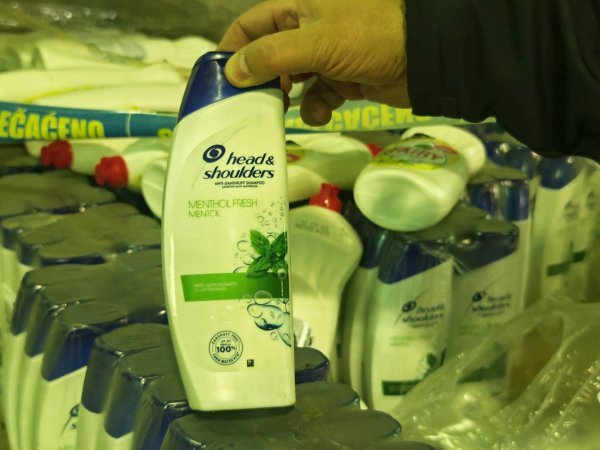 Izgleda legitimno na prvu, ali posrijedi je dobra krivotvorina...