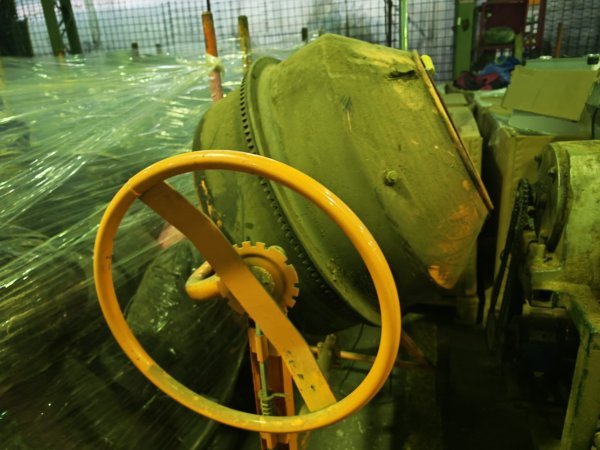 Priča iza ove miješalice za beton mogla bi vam smučiti duhanske, ali i čokoladne proizvode 