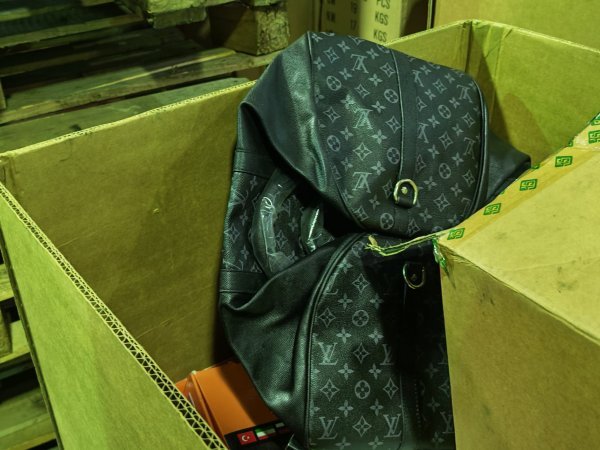 ...kao i skupe torbe