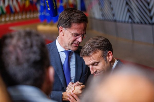 Mark Rutte i Emmanuel Macron
