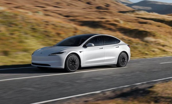 Tesla predstavila Model 3 Standard: Veliki doseg, performanse i upravljivost kao na sportskom automobilu