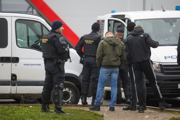 Policija objavila konačnu bilancu akcije na derbiju: Privedeno 54 navijača