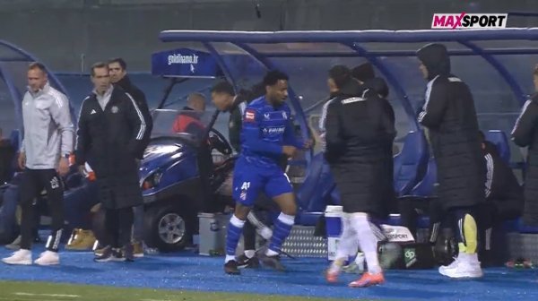 Pogledajte kako je Pierre-Gabriel ušao u 'klinč' s klupom Hajduka