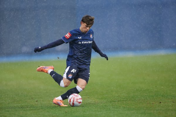 Noa Mikić napustio je derbi nakon sporne situacije: Evo kakvo je stanje s Dinamovim mladićem