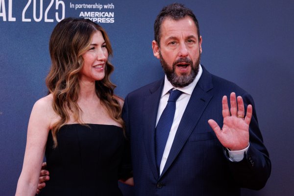 Adam Sandler kao Ron Sukenick