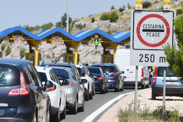 Sabor danas raspravlja o novom sustavu naplate cestarine: Prvi portali su već postavljeni