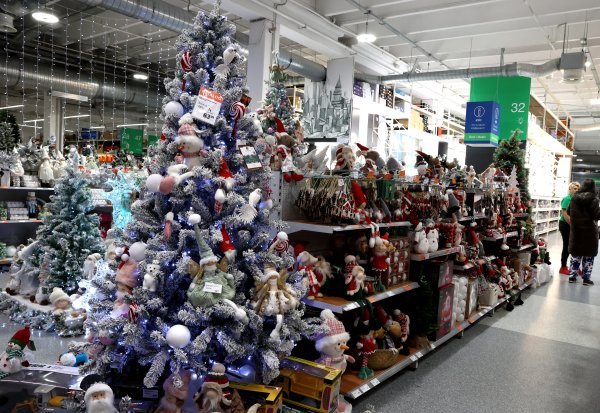 Dio građana će božićnicu potrošiti na šoping (ilustracija)