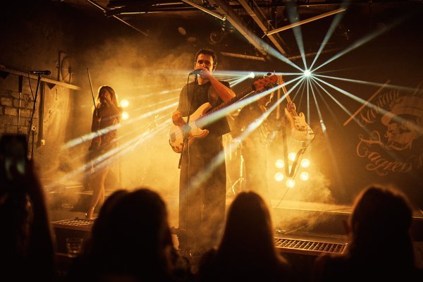 Silente početkom godine kreće na regionalnu turneju koja počinje 13. veljače velikim koncertom u Rijeci u Eksportdrvu.