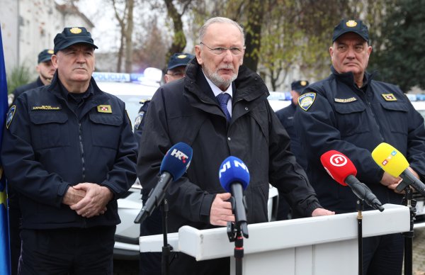 Božinović predstavio novu opremu: 'Ovo će dodatno osnažiti naše postupanje na granici'