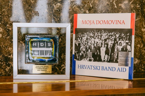 Nagrada za najznačajniju pjesmu posljednjih 80 godina