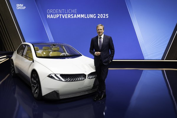 Oliver Zipse je bio član Upravnog odbora BMW AG-a više od deset godina, a predsjednik je od kolovoza 2019.