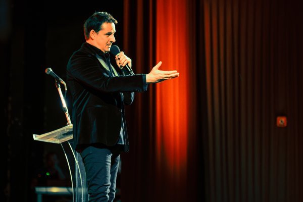 Zoran Kesić ponovo u Zagrebu: Poznati srpski komičar će vas pokušati podmititi