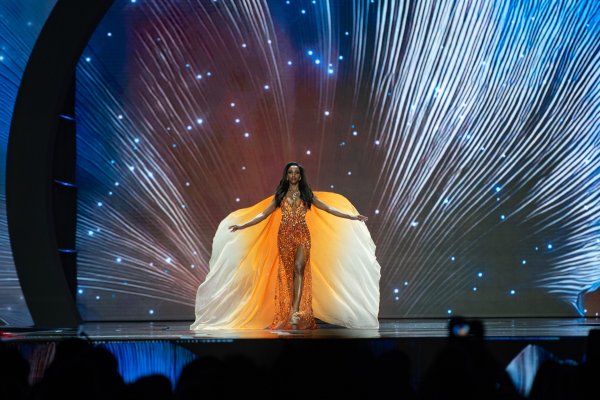 Snimku njezina pada vidio je cijeli svijet: Bivša Miss Universe sada povlači veliki potez